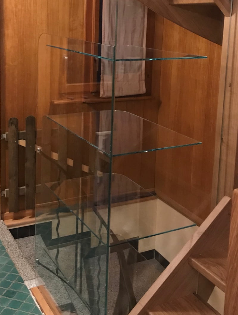 Savoy Verre Realisation Display Cabinet 03