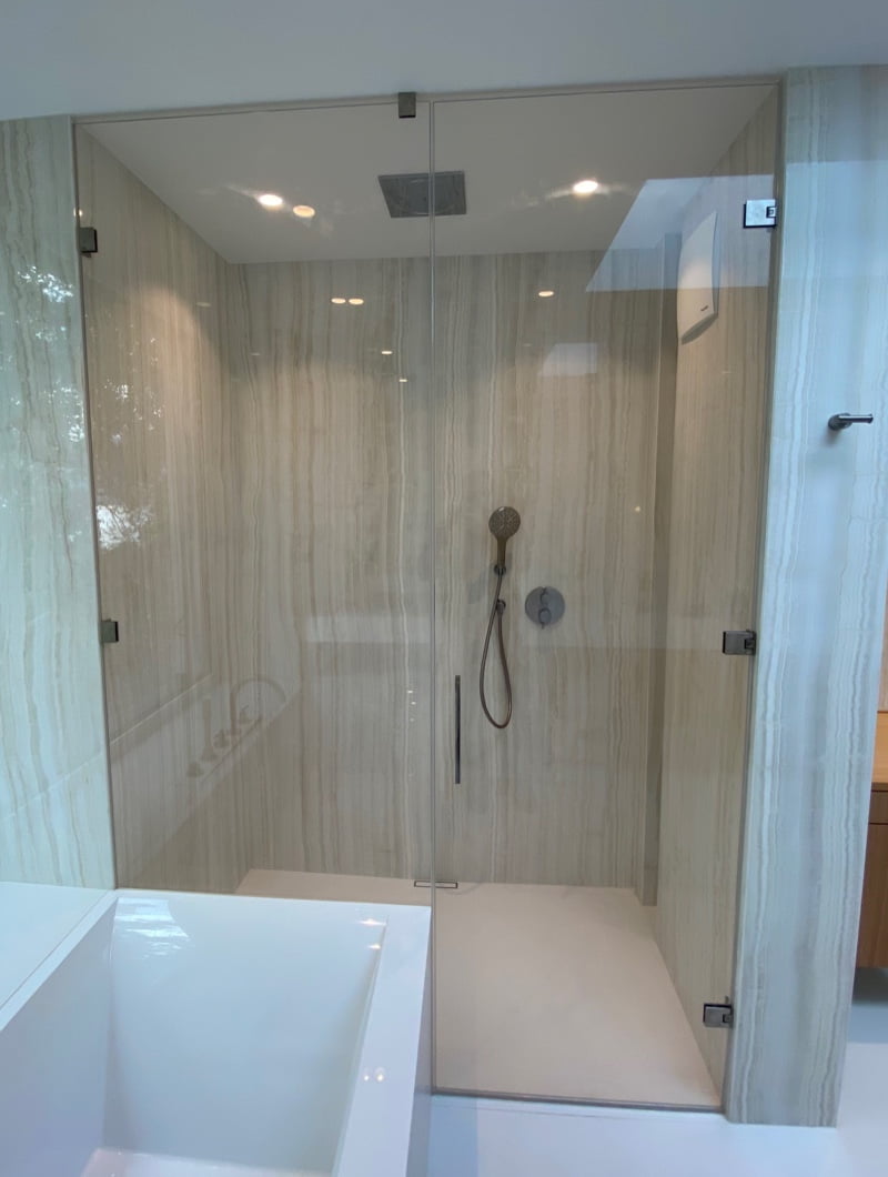 Savoy Verre Realisation Shower Screen 01