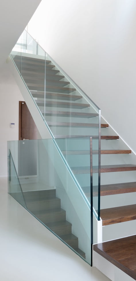 Savoy Verre A Custom Glass Railing To Add Elegance To Your Space 02